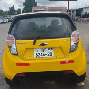Chevrolet Spark 2012 Yellow