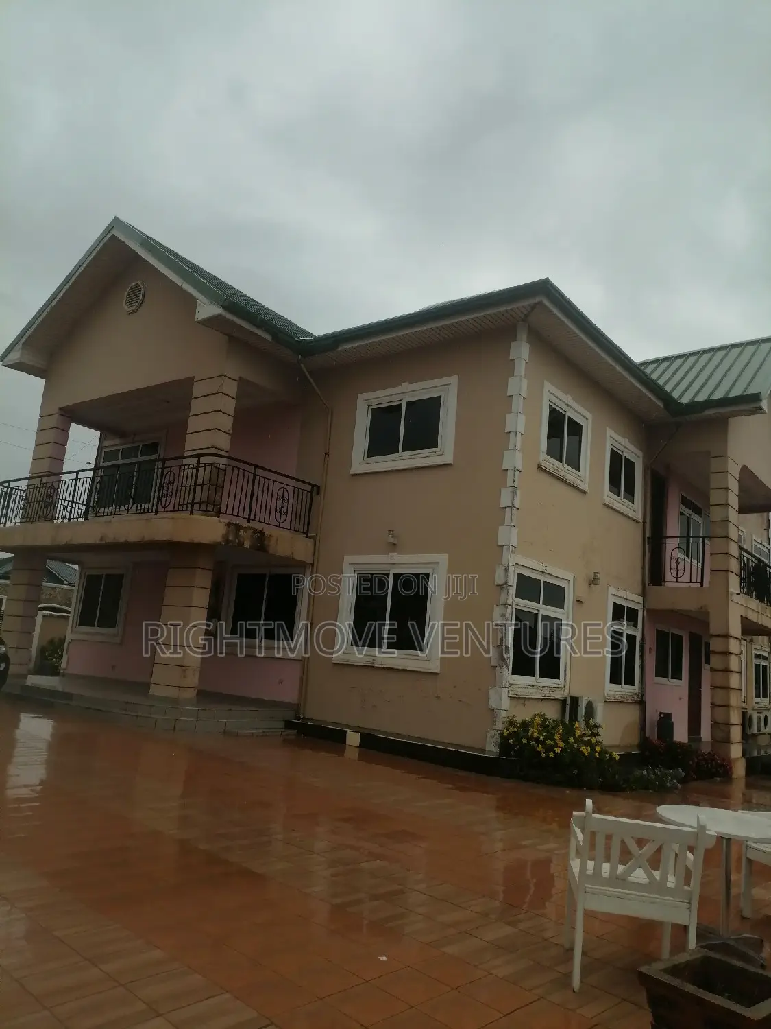 Fully Furnished House at Takroadi