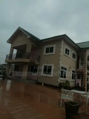 Fully Furnished House at Takroadi