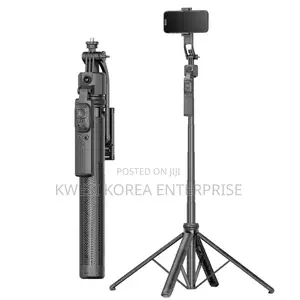 C17 Ai Qudropod Stand