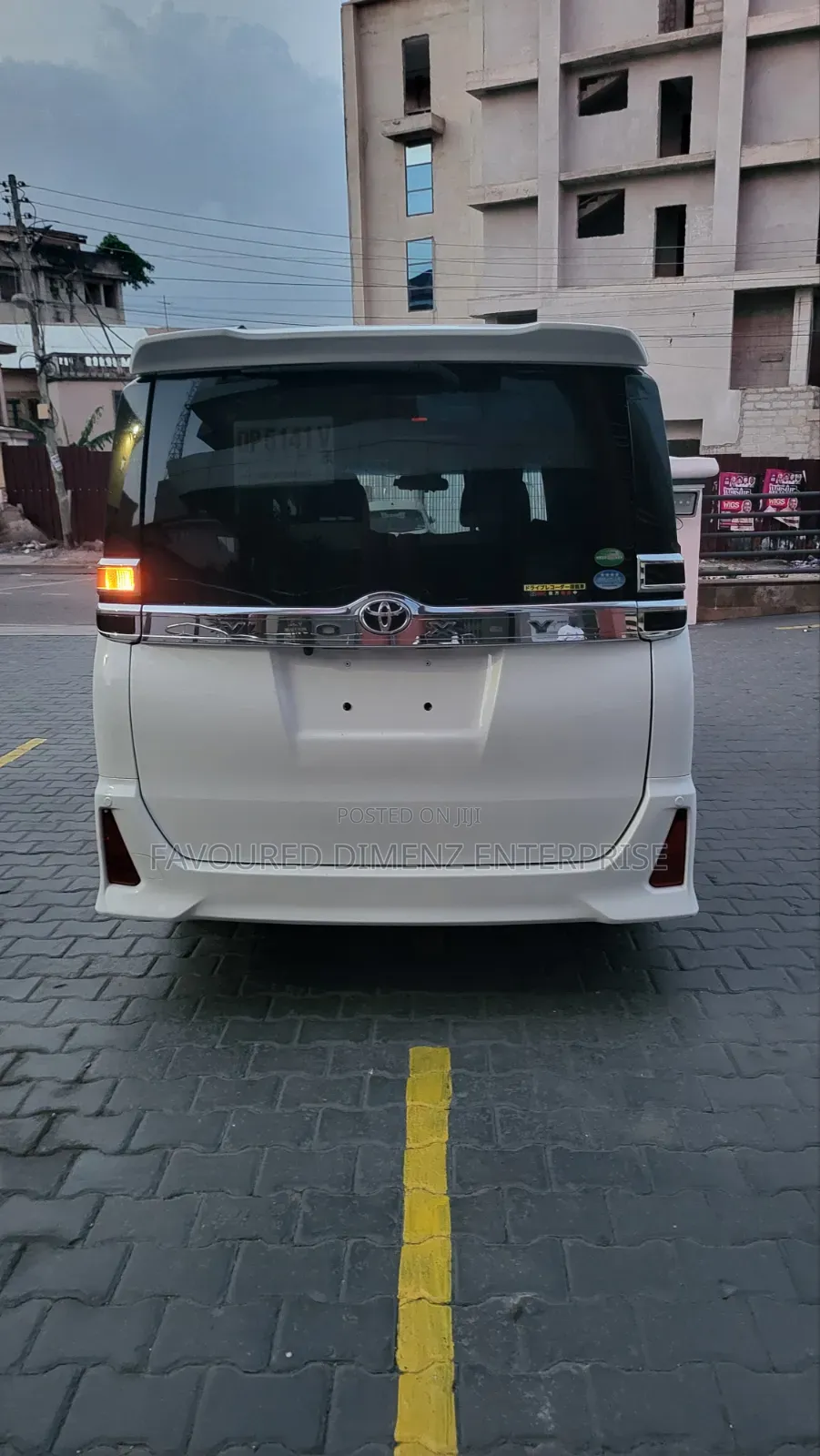 Toyota Voxy 2018 White