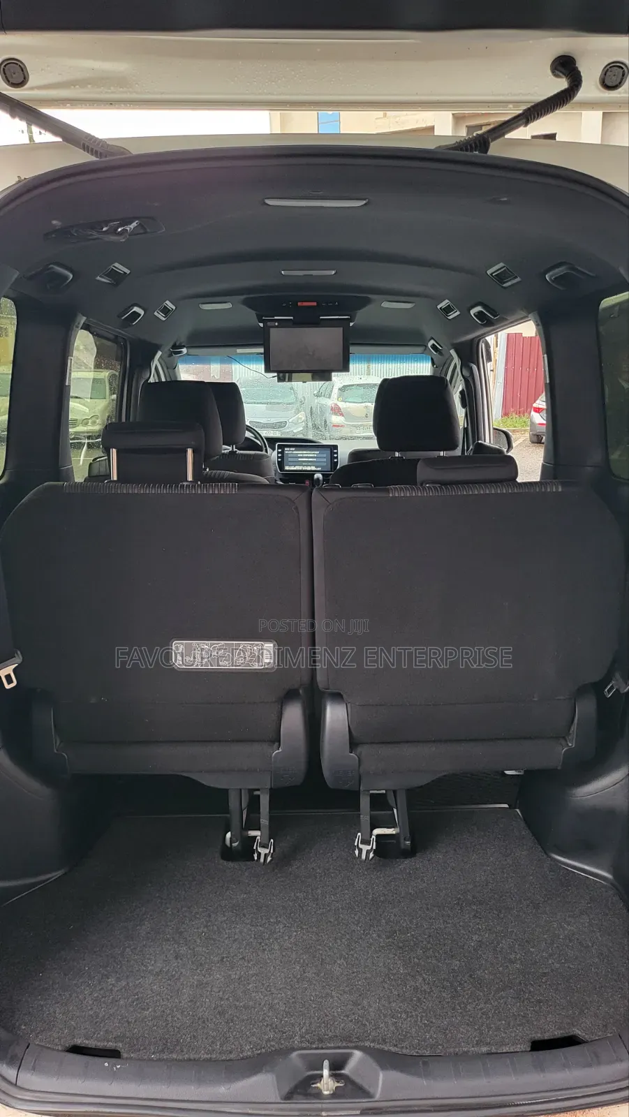 Toyota Voxy 2018 White