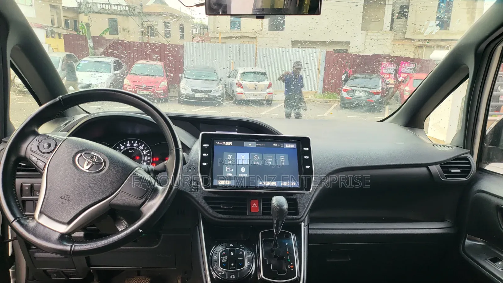 Toyota Voxy 2018 White