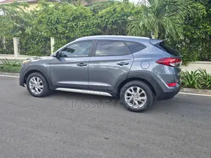 Hyundai Tucson Value AWD 2017 Gray