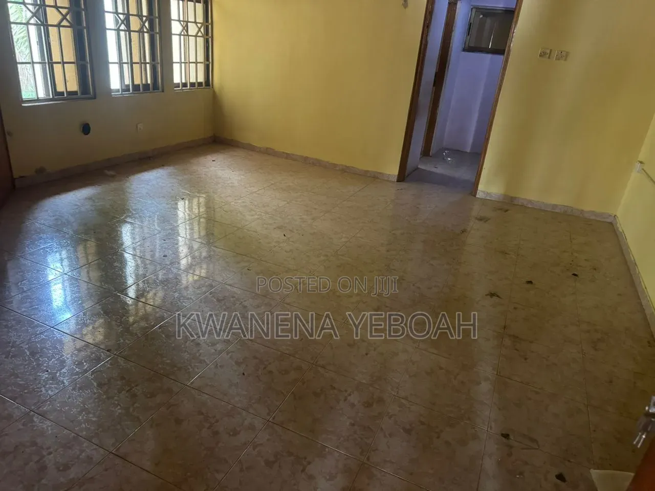 5bdrm House in Ola Achool Area for rent