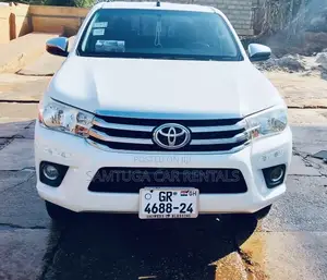 Toyota Hilux 2017 White