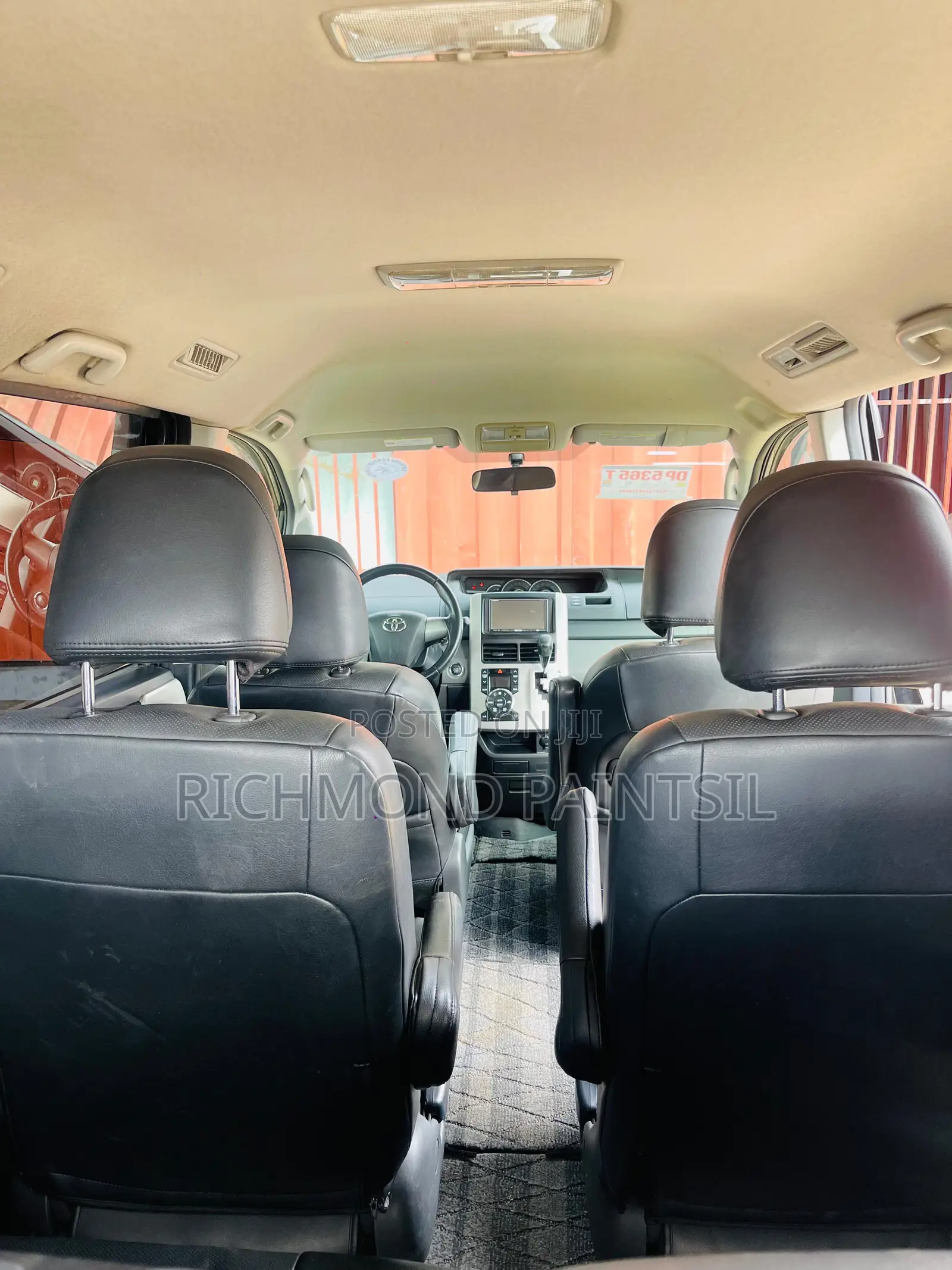 Toyota Voxy 2011 Black