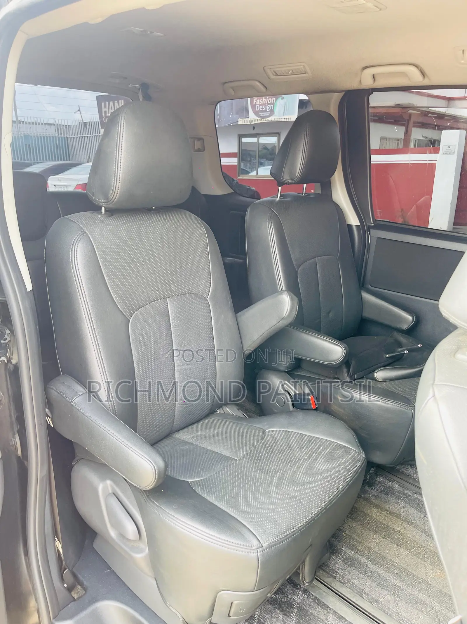 Toyota Voxy 2011 Black