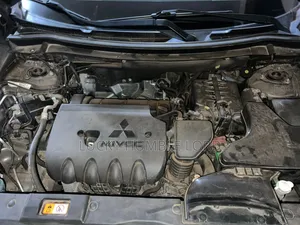 Mitsubishi Outlander 2017 Gray