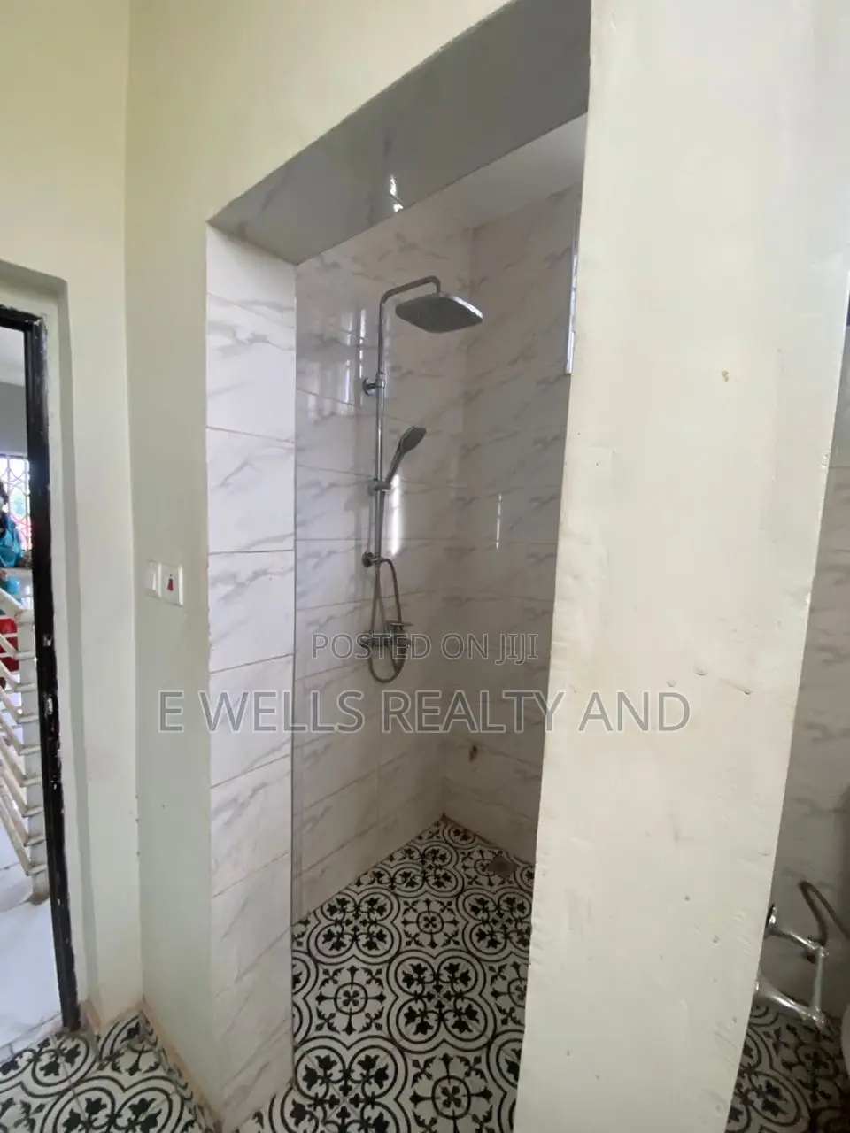2bdrm House in Akuapim North for rent