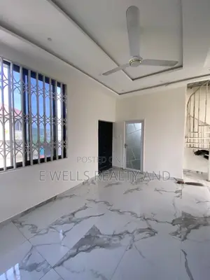 2bdrm House in Akuapim North for rent