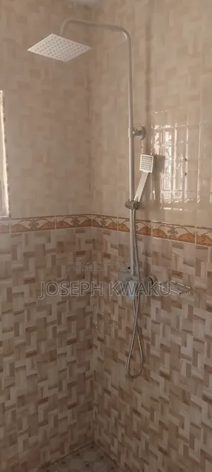 Furnished 4bdrm House in East Lagon Hills for rent