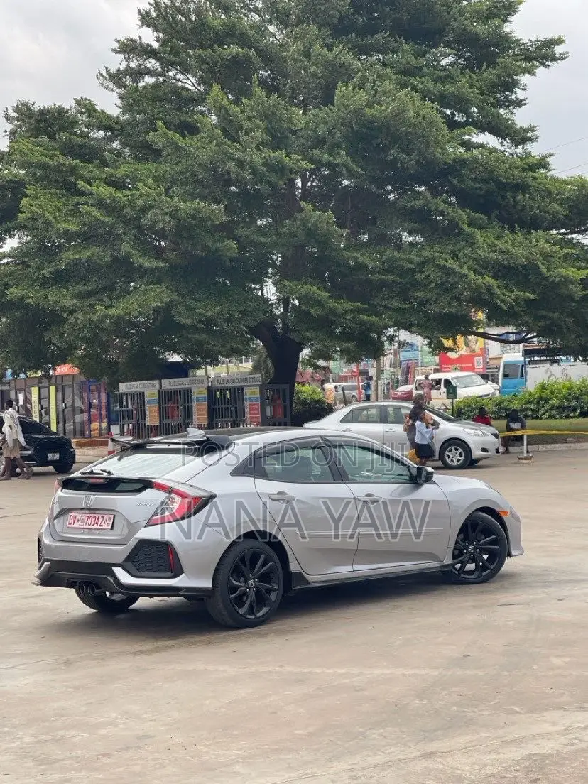 Honda Civic 2018 Silver