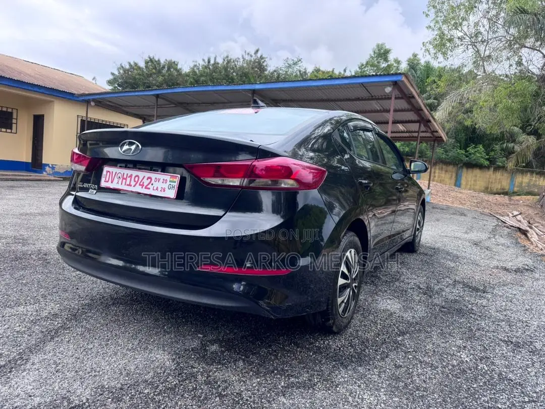 Hyundai Elantra 2017 Black