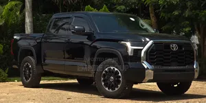 Toyota Tundra 2024 Black