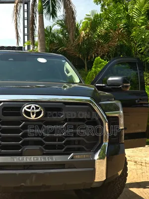 Toyota Tundra 2024 Black