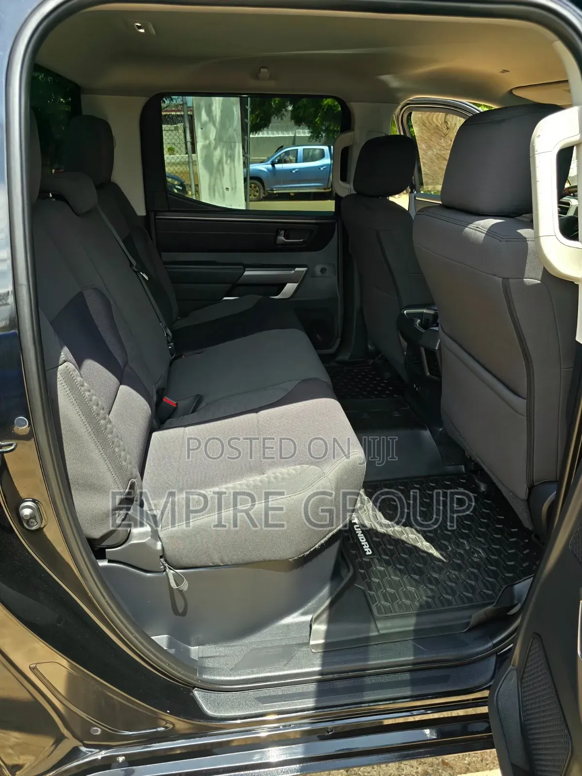 Toyota Tundra 2024 Black