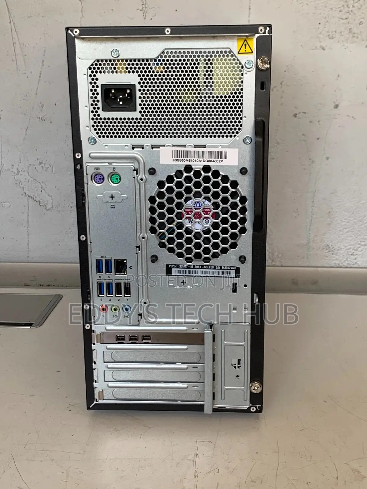Desktop Computer Lenovo ThinkStation P520 16GB Intel Xeon SSD 256GB