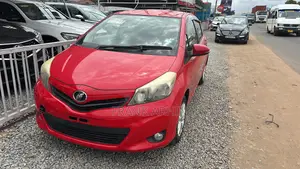 Toyota Vitz 2012 Red