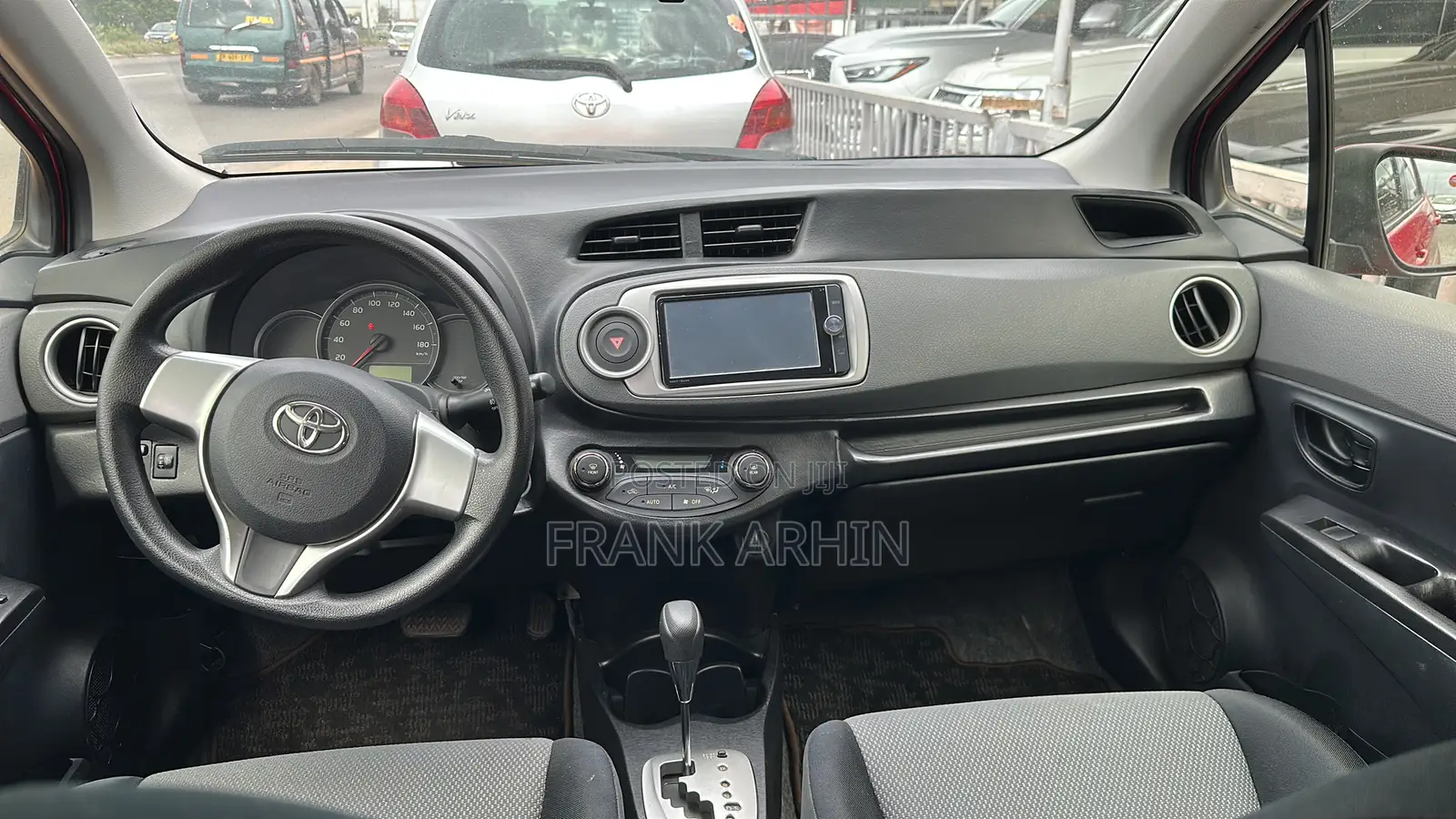 Toyota Vitz 2012 Red