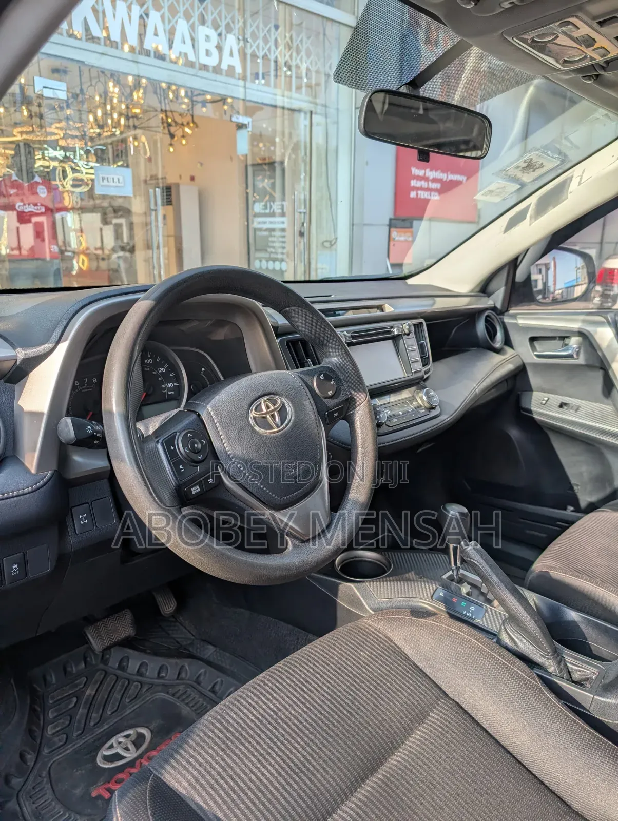 Toyota RAV4 XLE 4dr SUV AWD (2.5L 4cyl 6A) 2014 Silver