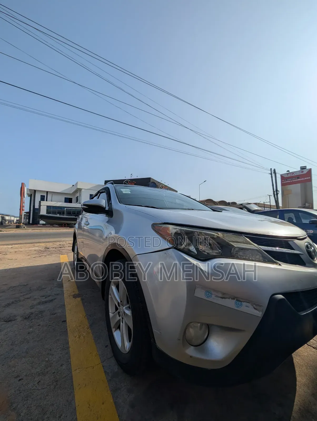 Toyota RAV4 XLE 4dr SUV AWD (2.5L 4cyl 6A) 2014 Silver
