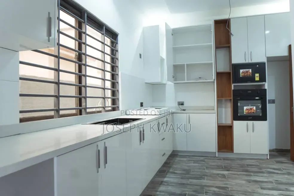Furnished 2bdrm Apartment in East Lagon Hills for rent