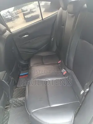 Toyota Corolla XLE 2020 Silver