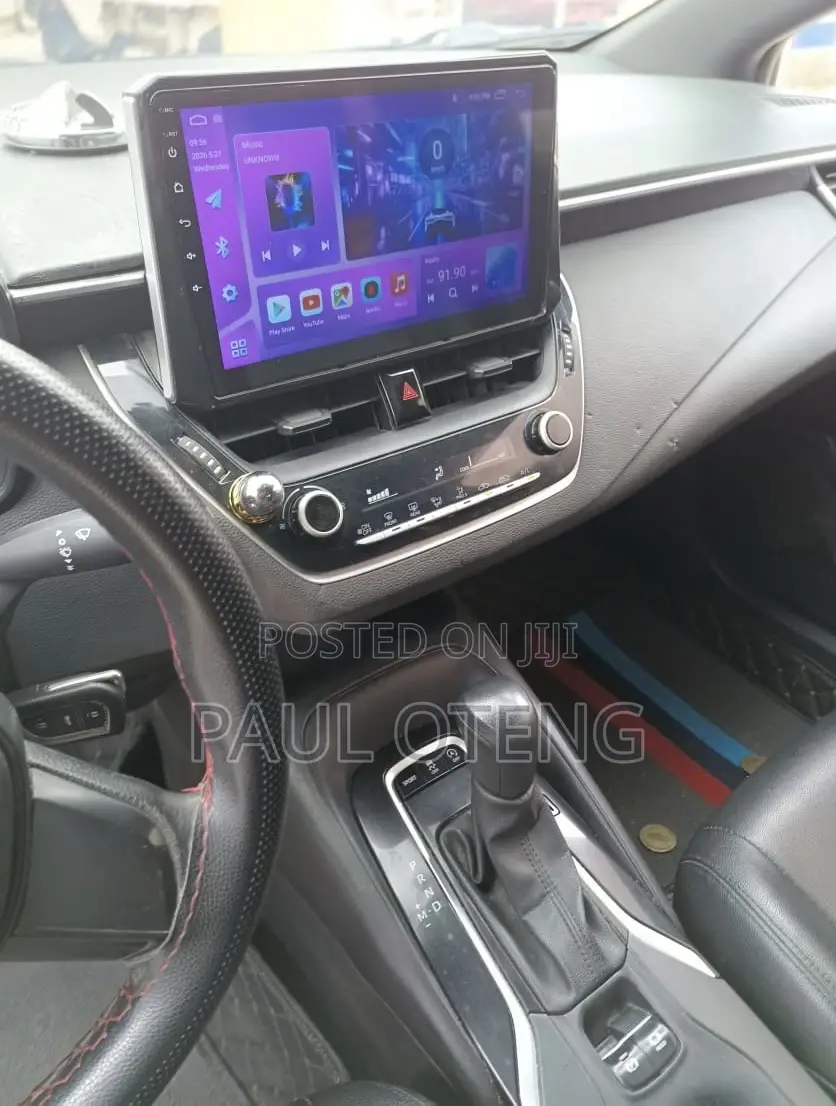 Toyota Corolla XLE 2020 Silver