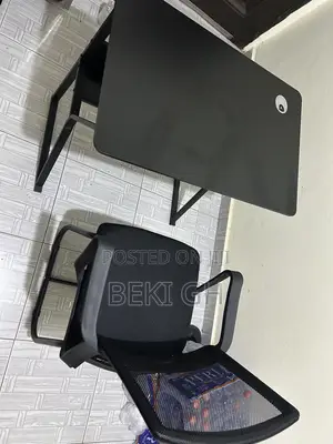 Modern Office Table Chair Combo – Neat and Strong