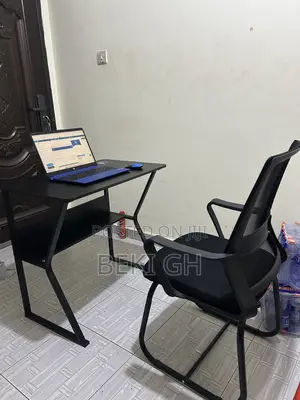 Modern Office Table Chair Combo – Neat and Strong