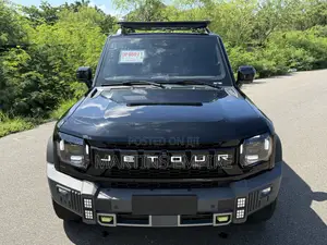 Jetour T2 2.0 Petrol AWD 2023 Black