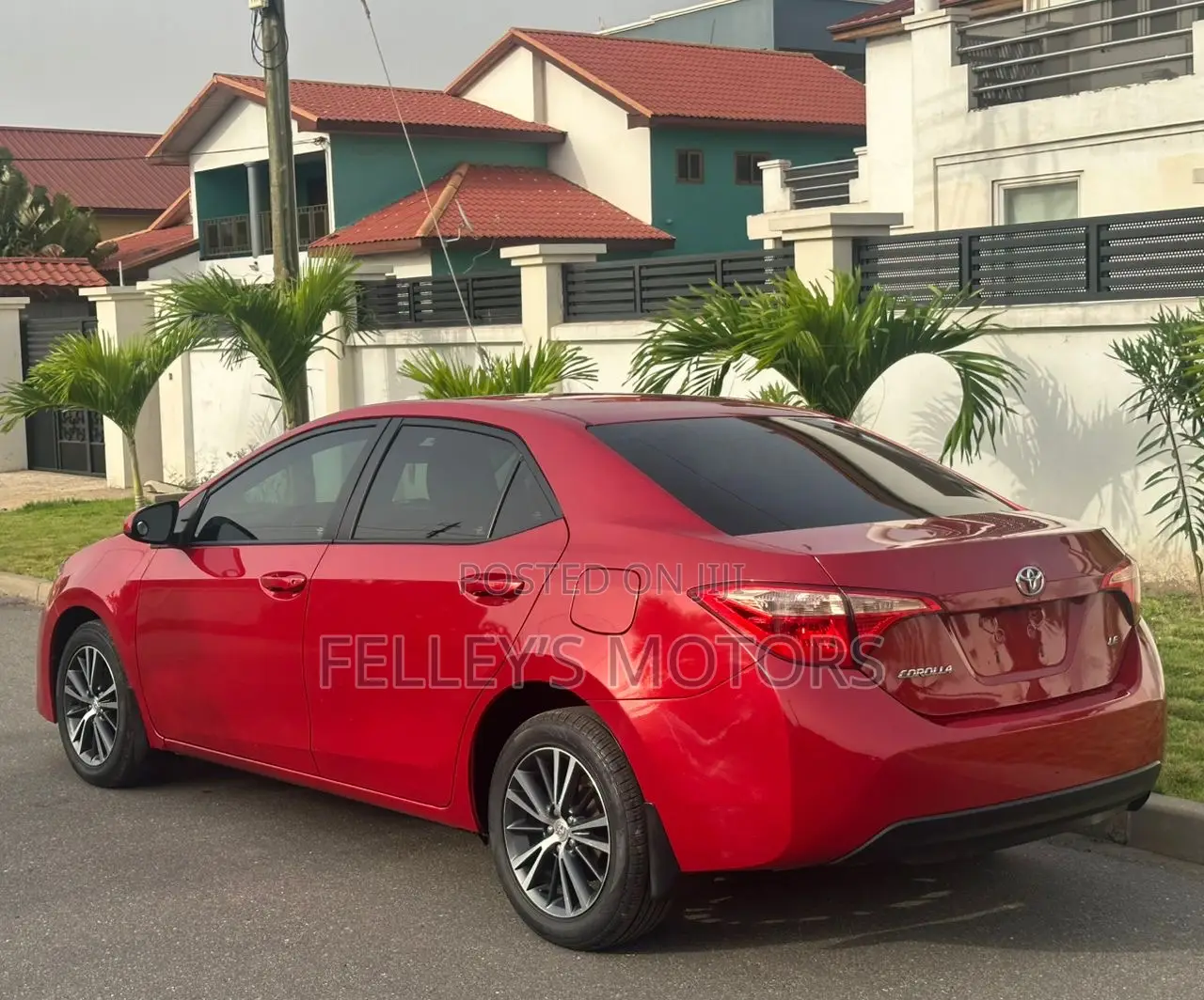 Toyota Corolla LE 4dr Sedan (1.8L 4cyl CVT) 2017 Red