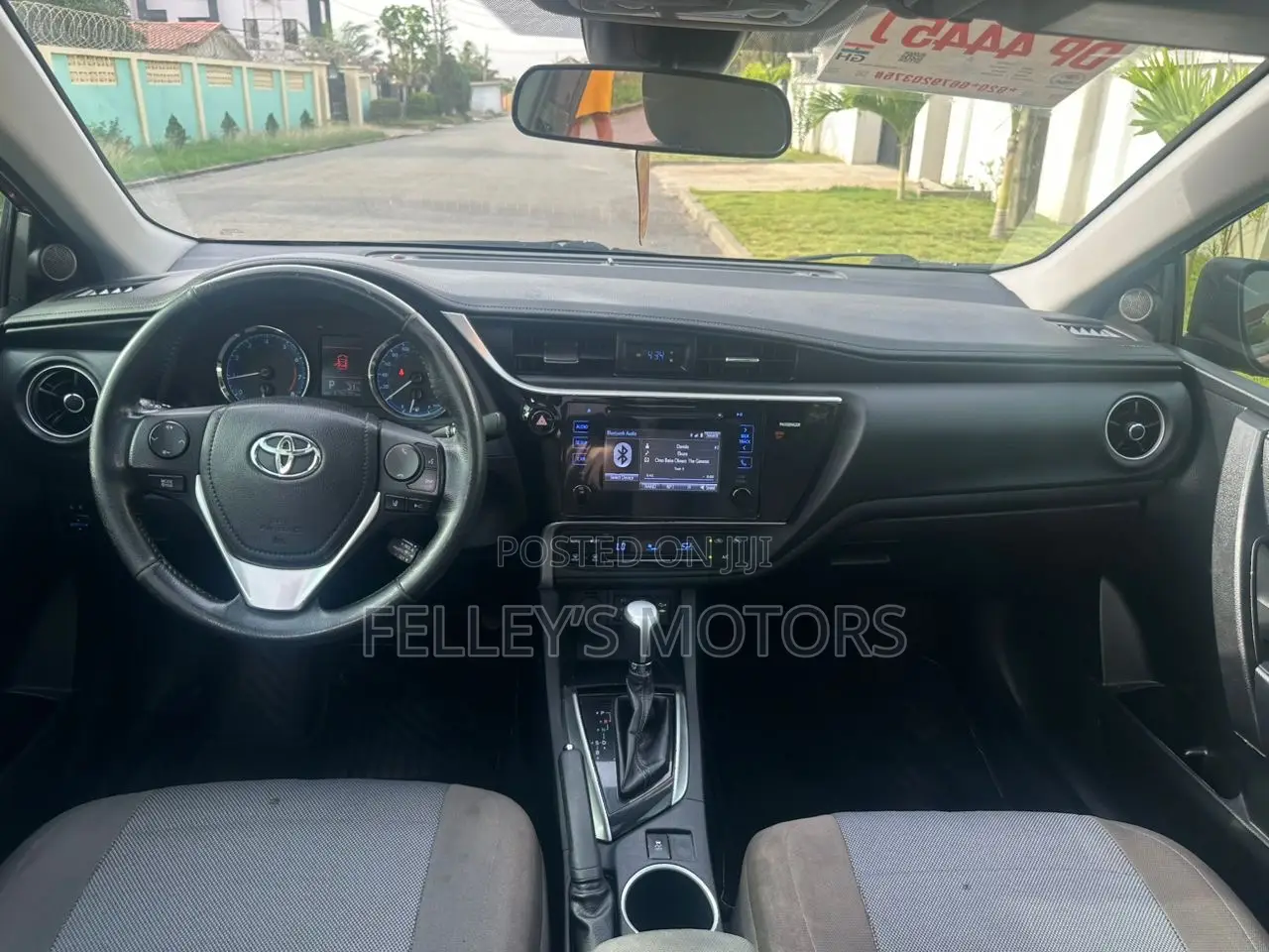 Toyota Corolla LE 4dr Sedan (1.8L 4cyl CVT) 2017 Red