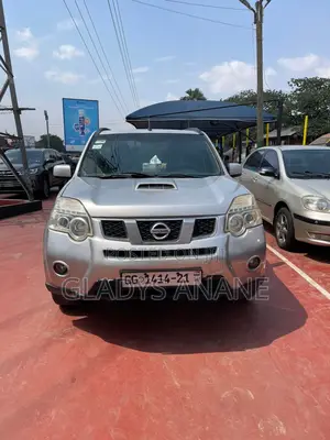 Nissan X-Trail 2.0 Petrol XE 2012 Silver