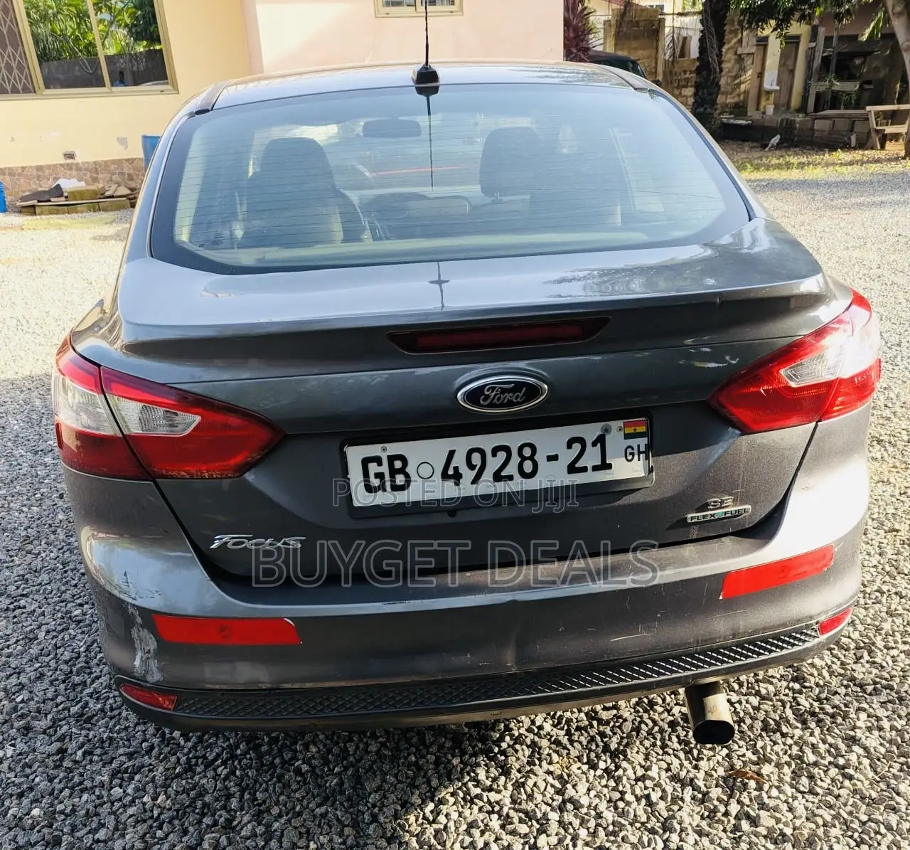 Ford Focus S Sedan FWD (2.0L 4cyl 5M) 2013 Silver