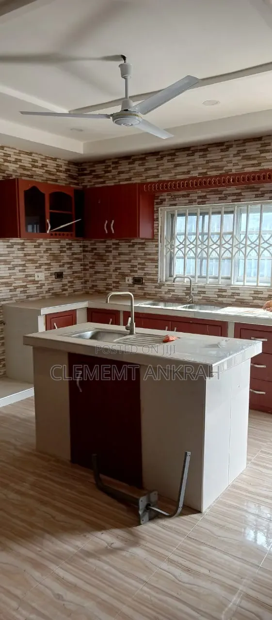 4bdrm House in New Bortianor Hills, Ga South Municipal for sale
