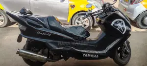 Yamaha Majesty 2022 Blue