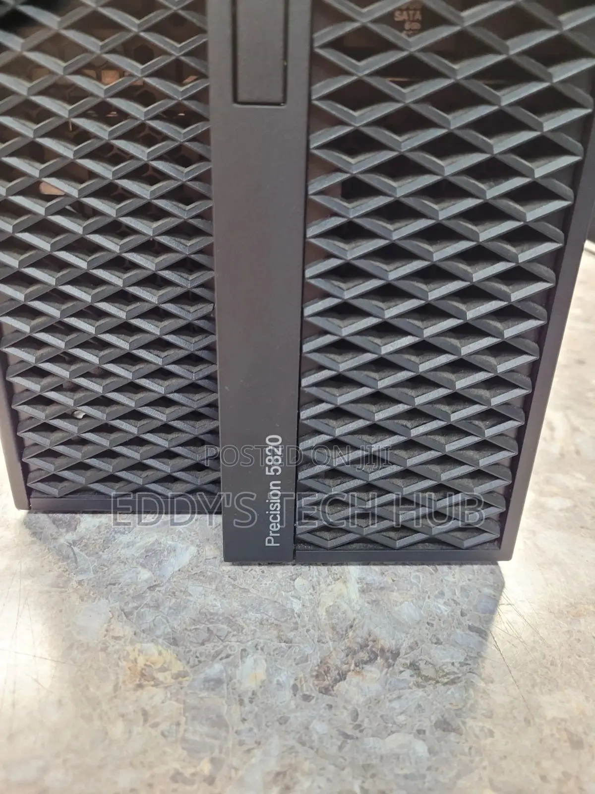 Desktop Computer Dell Precision 5820 32GB Intel Xeon SSD 256GB