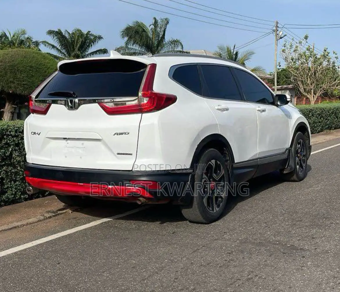 Honda CR-V Touring AWD 2019 White