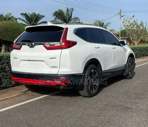Honda CR-V Touring AWD 2019 White