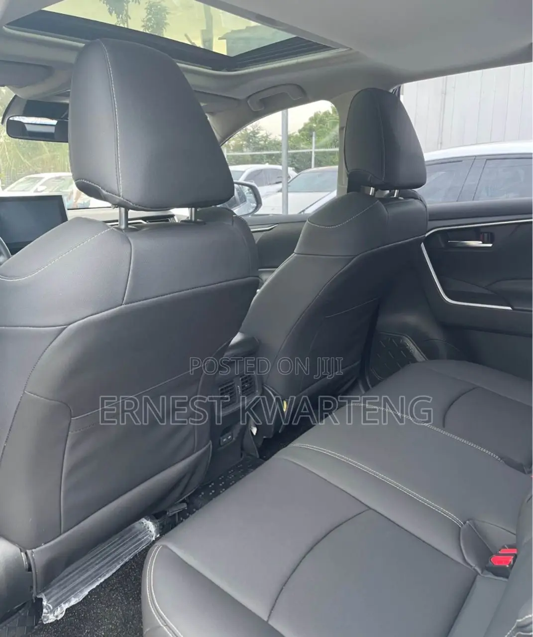 Toyota RAV4 XLE Premium 2021 White