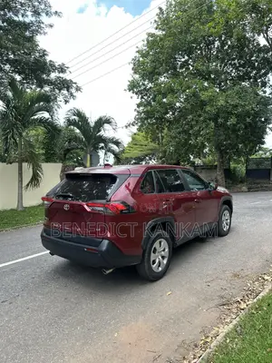 Toyota RAV4 LE 2022 Burgundy