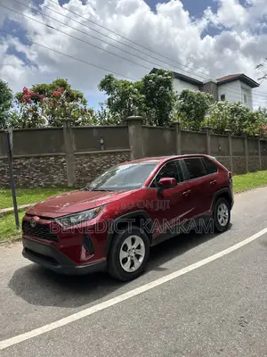 Toyota RAV4 LE 2022 Burgundy