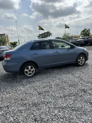 Toyota Yaris 2010 Blue