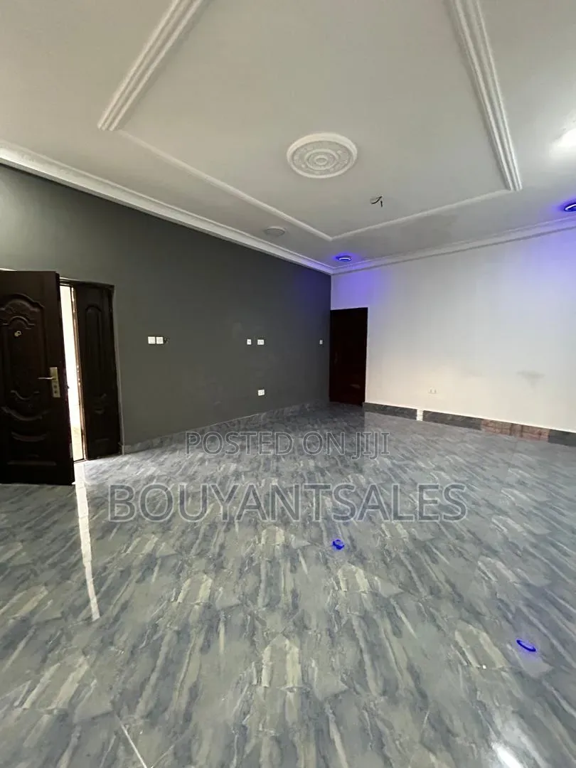2bdrm Apartment in Agbogba, School Park Area for rent
