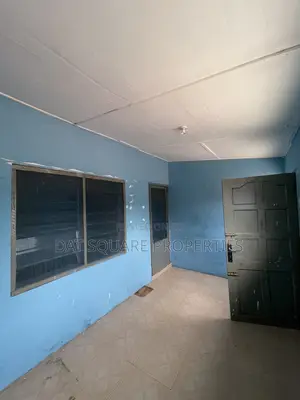 1bdrm Room & Parlour in Awoshie Last Stop for rent