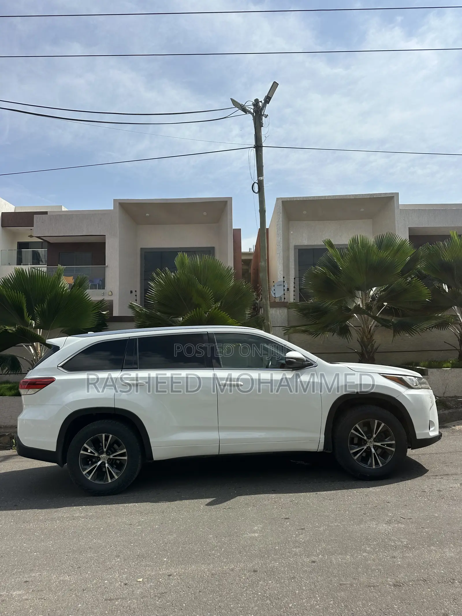 Toyota Highlander XLE 4dr SUV AWD (3.5L 6cyl 6A) 2015 White