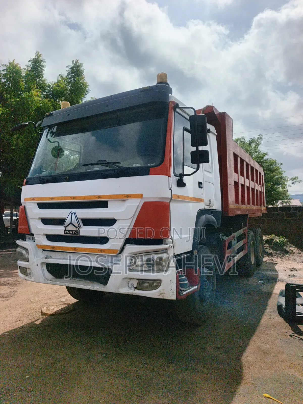 Tipper Truck