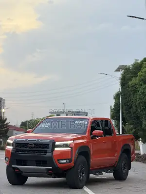 Nissan Frontier 2025 Orange